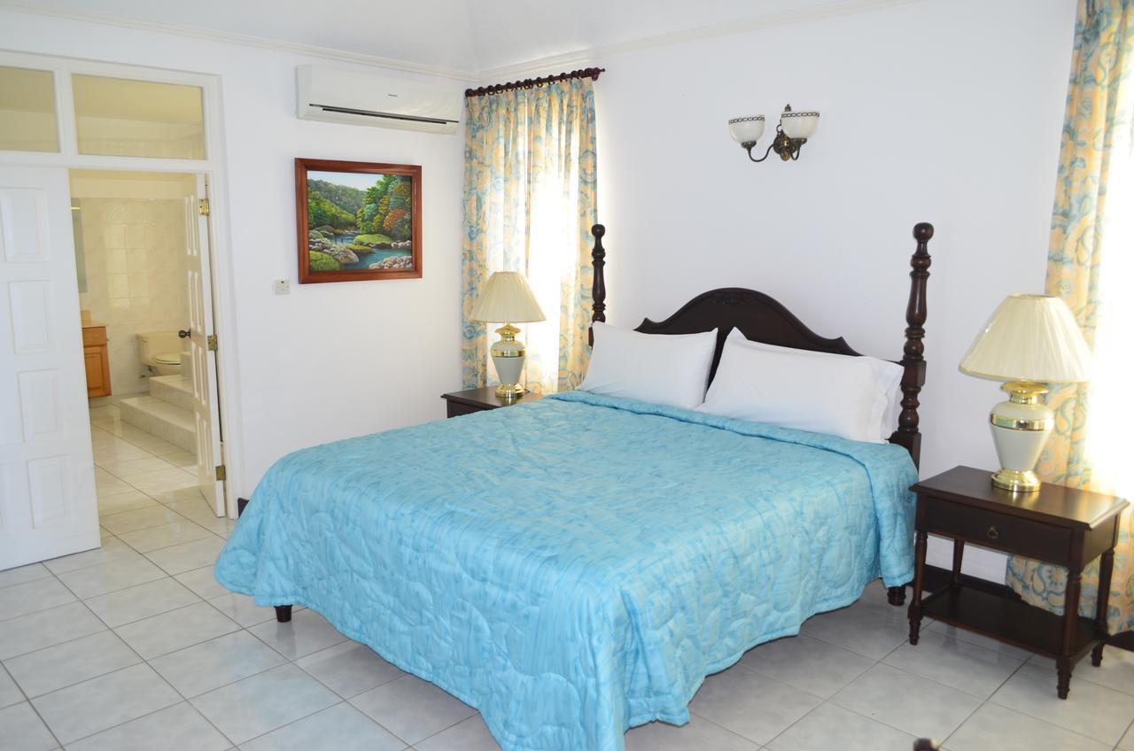 Pink Rock Inn Bed And Breakfast Ocho Rios Exterior photo